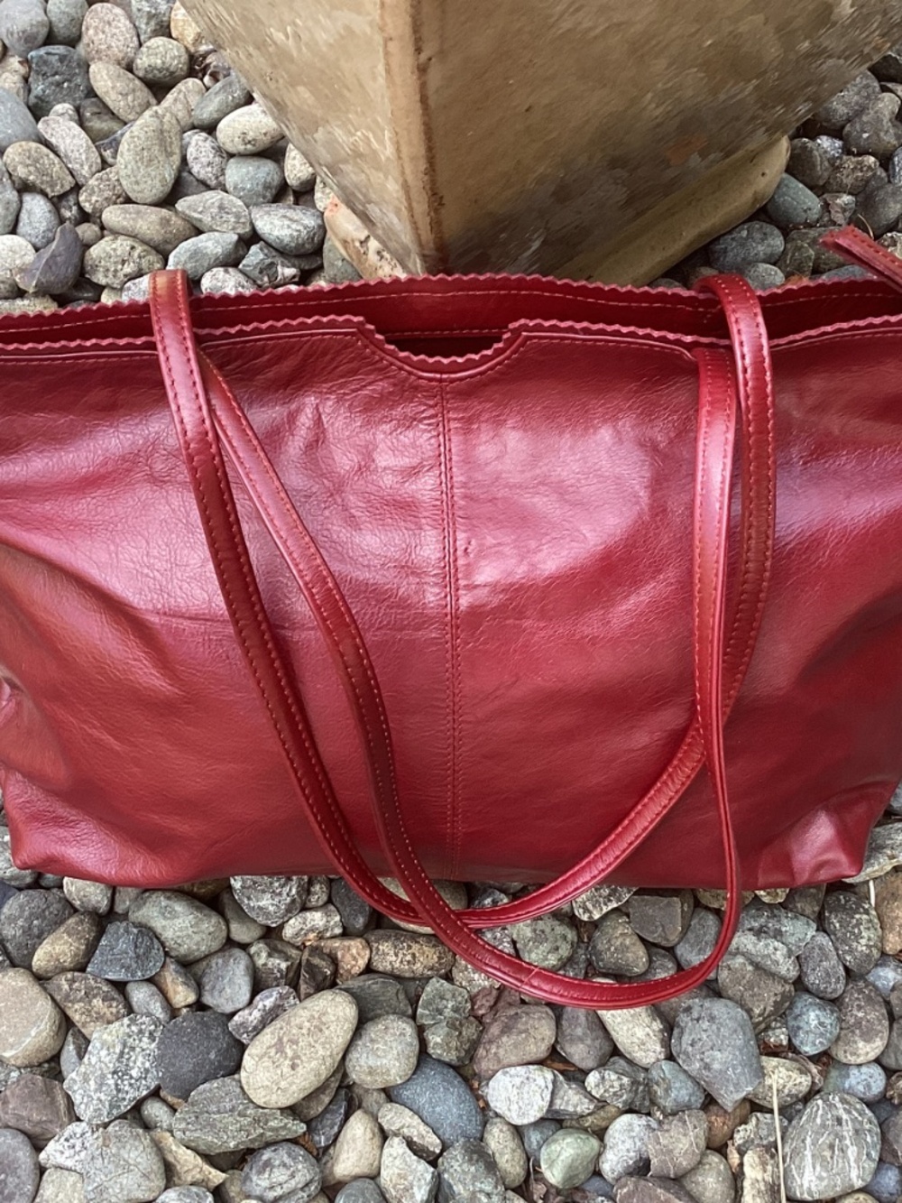 Extra Beautiful Latico USA Fine Leather Red Scalloped Top Tote Style Handbag🦋 - Picture 11 of 13